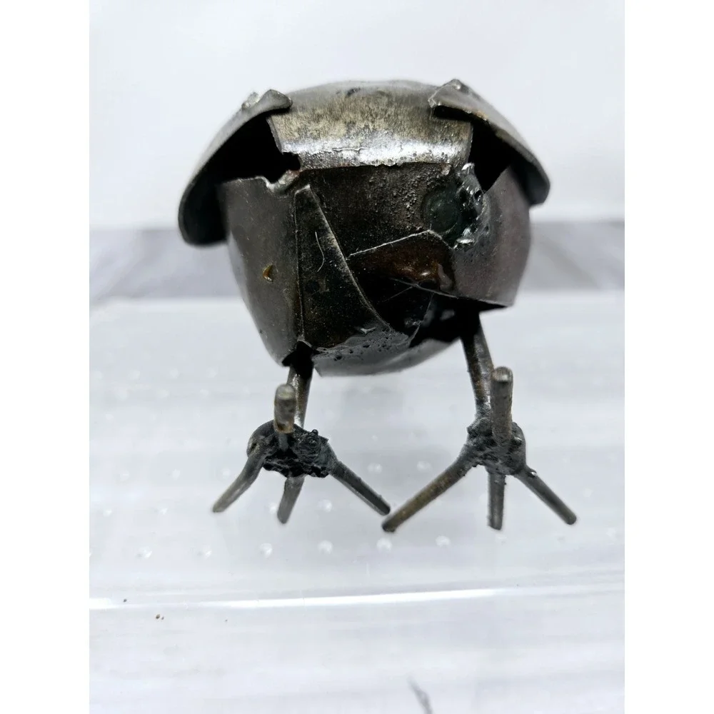 VINTAGE FOLK ART RECYCLED  METAL HAND MADE  Welded BLUE JAY STANDING BIRD 4 Inch - Picture 7 of 9